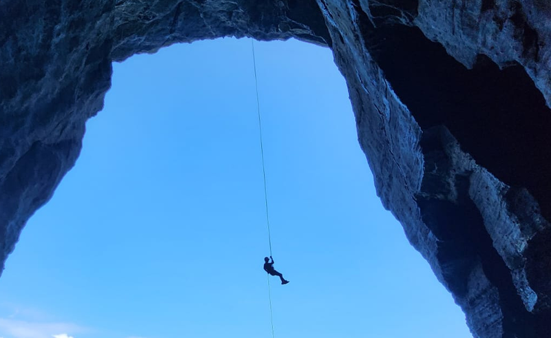 Rappel en Roca Partida: La Aventura Extrema Frente al Mar en Veracruz